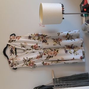 Dynamite floral dress size xl